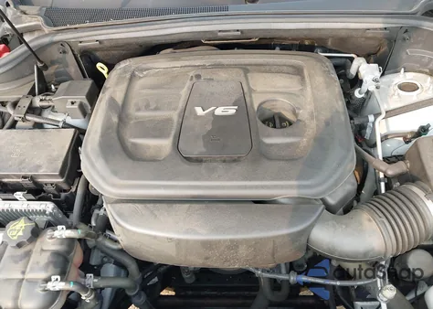 2017 Jeep Grand Cherokee Laredo z USA, uszkodzony, nr VIN 1C4RJFAG6HC727222